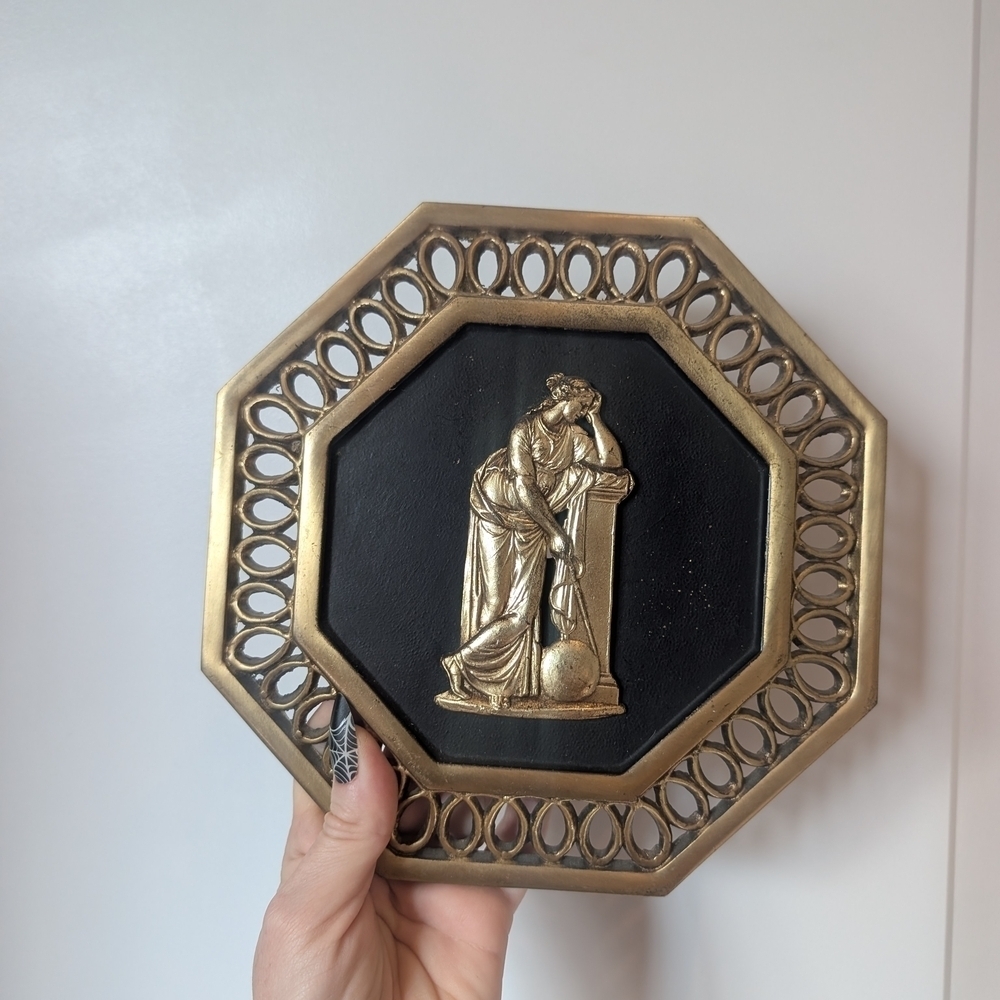 muse Octagonal Gold and Black Wall Plaque
